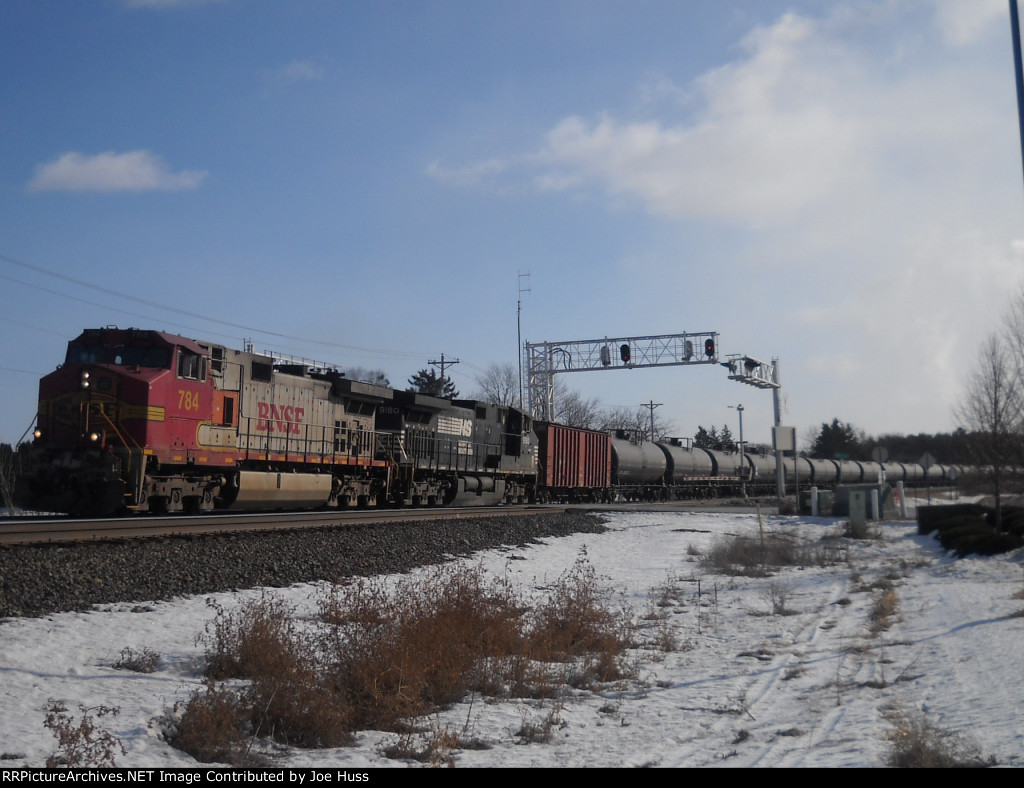 BNSF 784 West